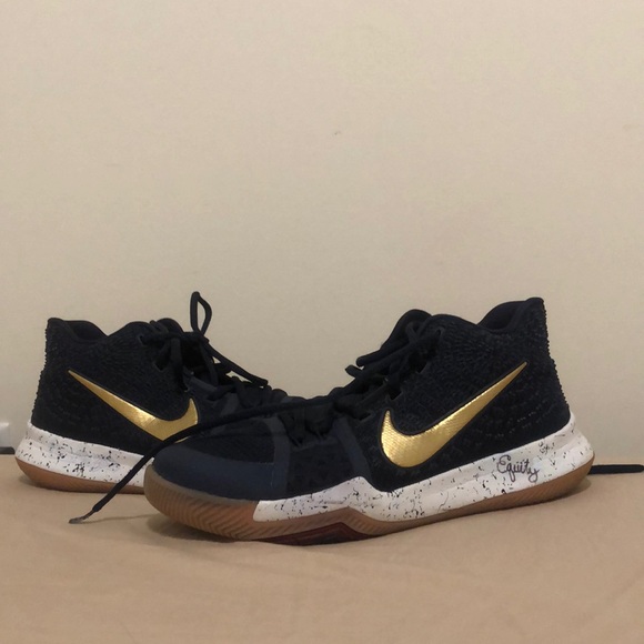 Nike Kyrie 3 Obsidian, Basketball Shoes, Perfect Condition - Picture 2 of 4